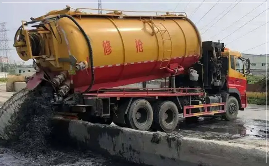 科右中旗沉淀池清理案例